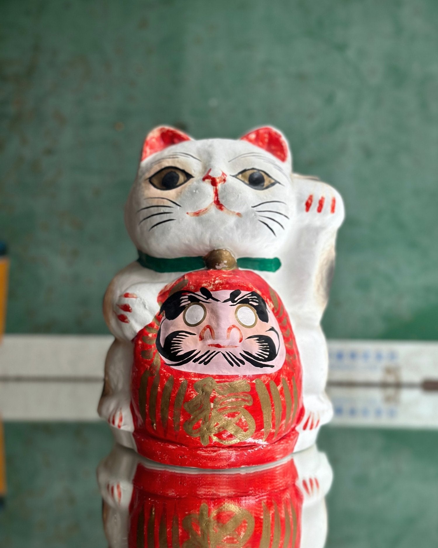 Vintage Maneki-Neko with Daruma - OHAYŌ