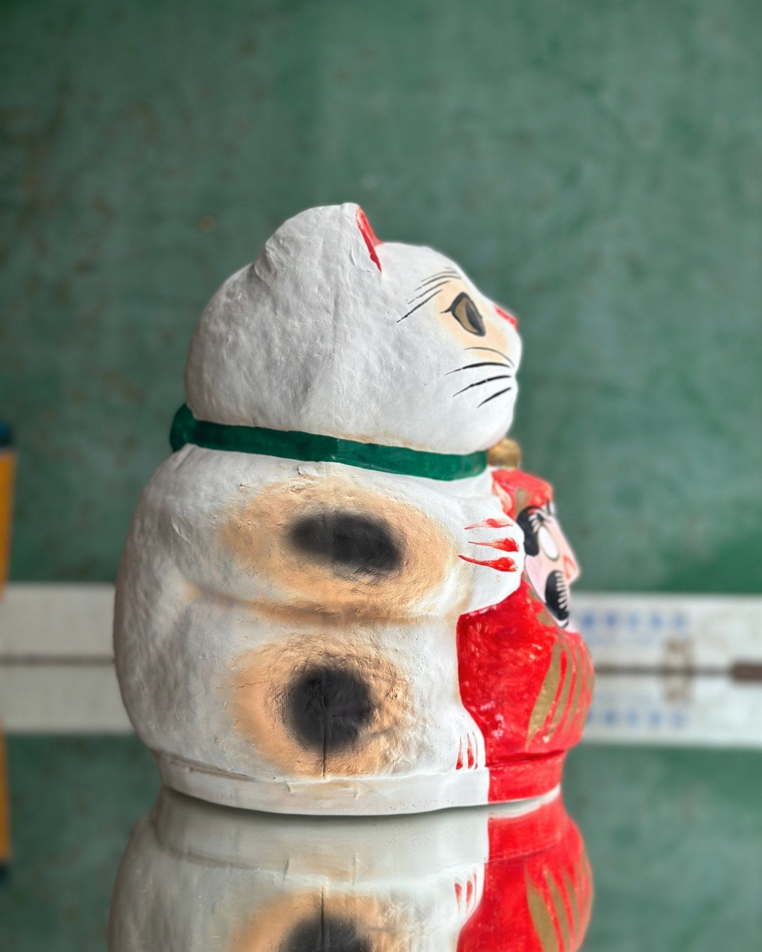 Vintage Maneki-Neko with Daruma - OHAYŌ