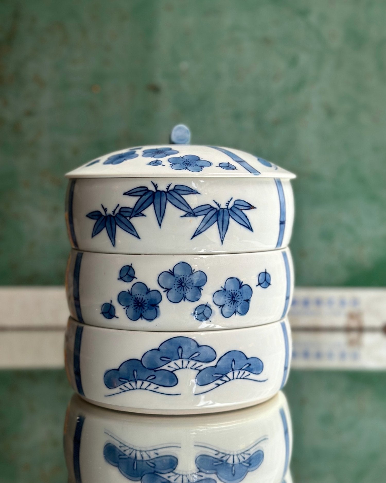 Porcelain Stackable Bento Box with Floral Design - OHAYŌ