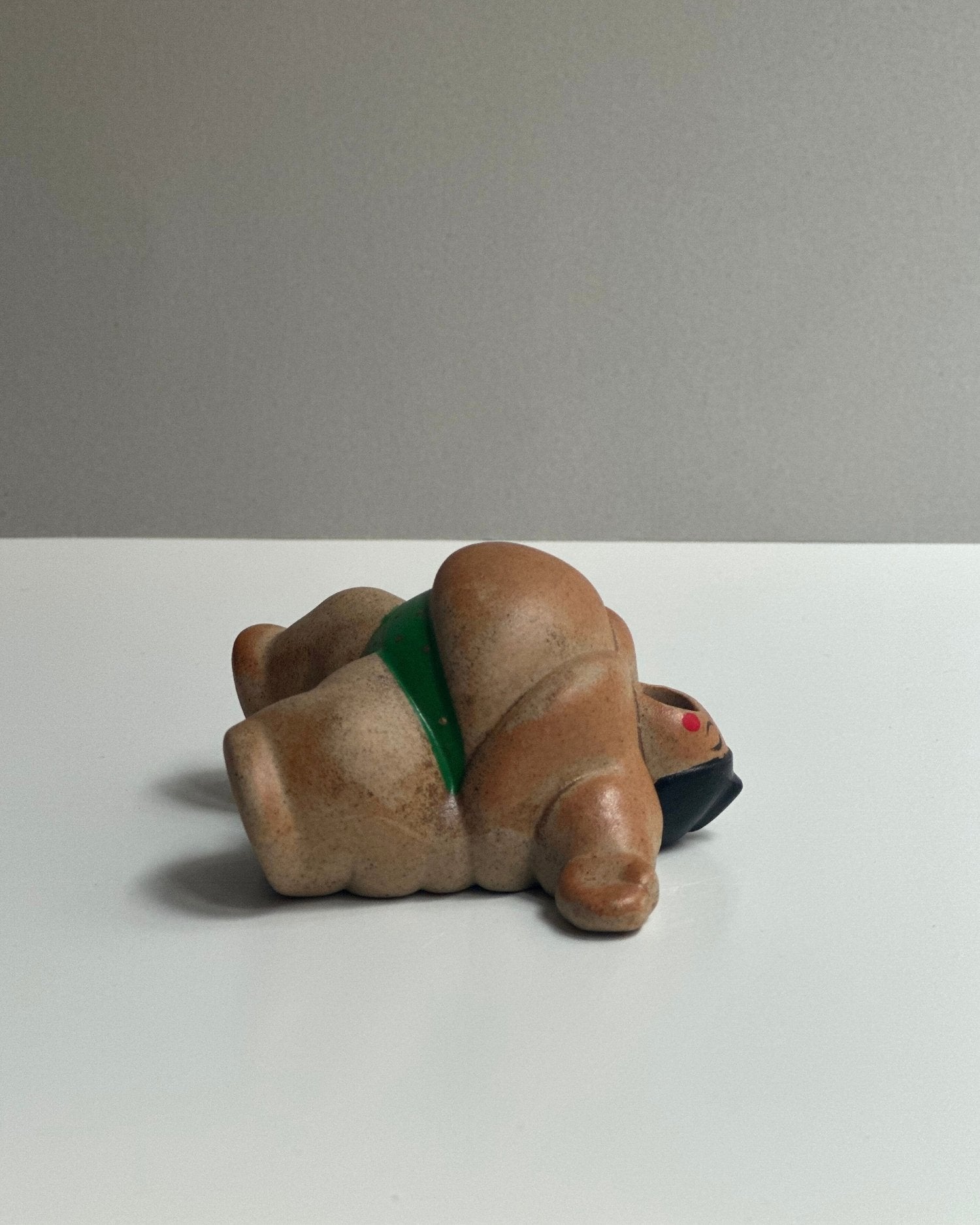 Ceramic Sumo Fighter Figurines - On back - OHAYŌ