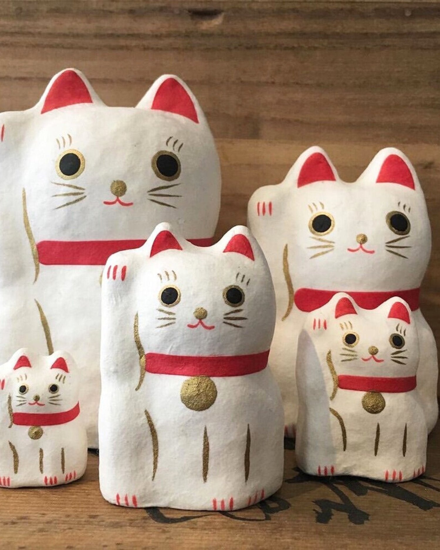 White Maneki-Neko Babushka - Set of 5 - OHAYŌ